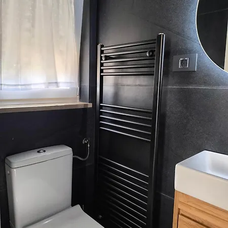 Pensión Mari's Double Bedroom